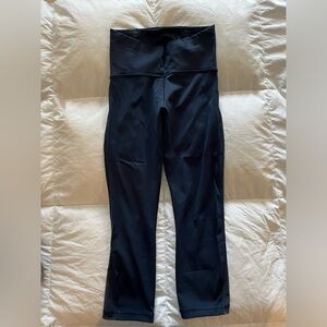 Lululemon women’s train times leggings, navy blue, size 6